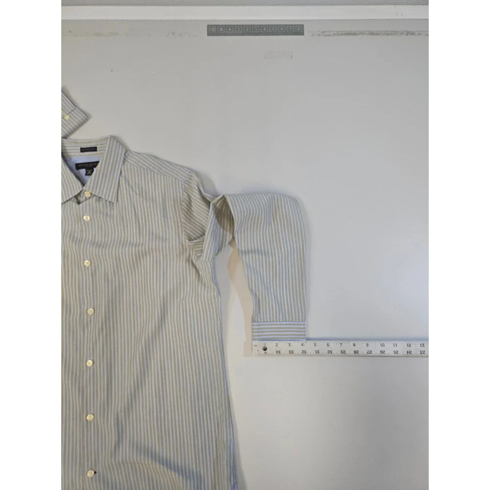 Banana Republic Mens Fitted Striped Button Down‎ Shirt M 15-15.5 Woven in Italy